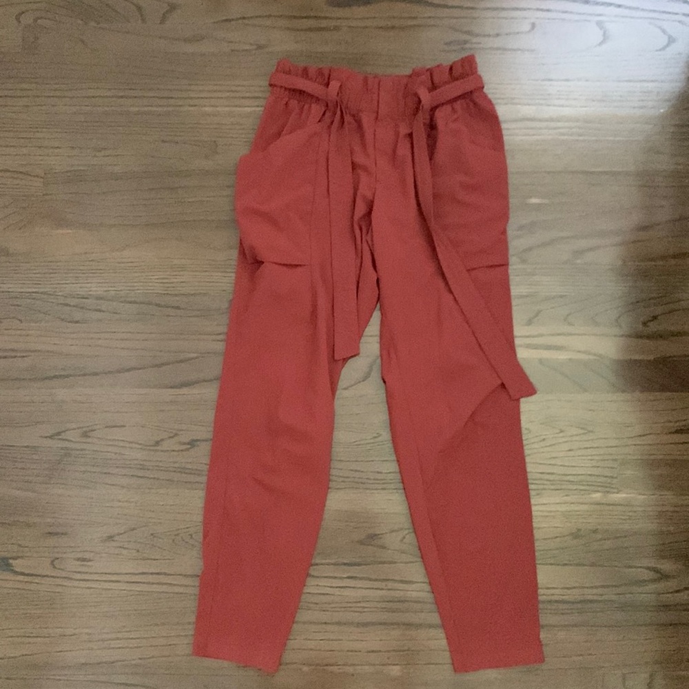 Athleta * brick red paper bag skyline pant * size 4